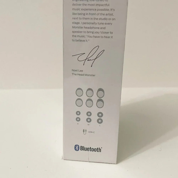 Monster Achieve  100 Airlinks Headphones Bluetooth USB-C Water Resist Sealed - Picture 11 of 13